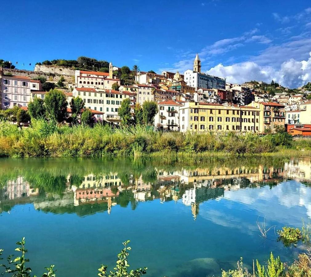Casa Primavera Ventimiglia Eksteriør billede