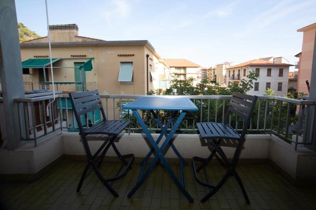 Casa Primavera Ventimiglia Eksteriør billede